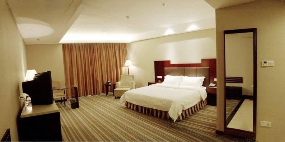 Phoenix Grand Hotel Fenghuang Zewnętrze zdjęcie